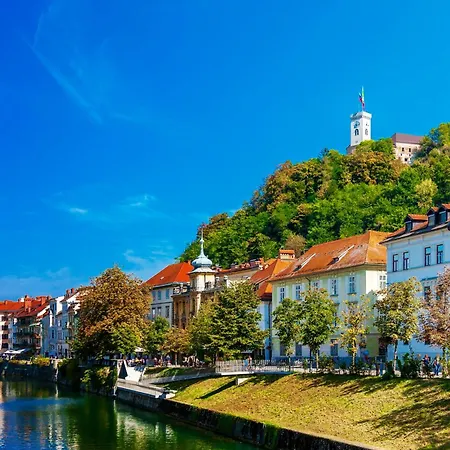 Apartment - Ljubljana's Gem - Free Public Parking
