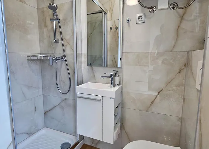 - Ljubljana's Gem - Free Public Parking アパート リュブリャナ