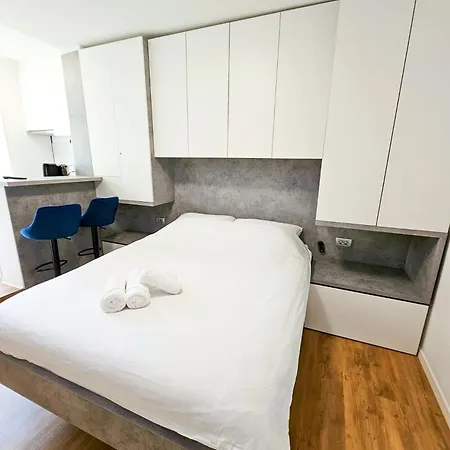 Apartman - Ljubljana's Gem - Free Public Parking